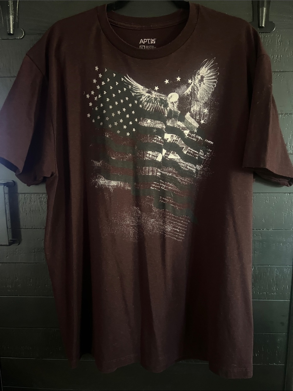 Apt. 9 Men's Dark Brown Short‑Sleeve Eagle & Flag Graphic Tee